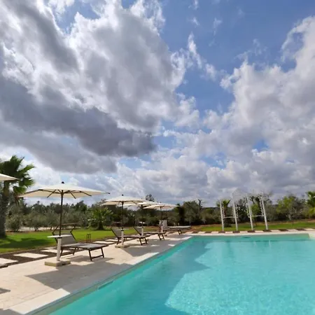 Masseria Pallanzano Con Piscina オートラント
