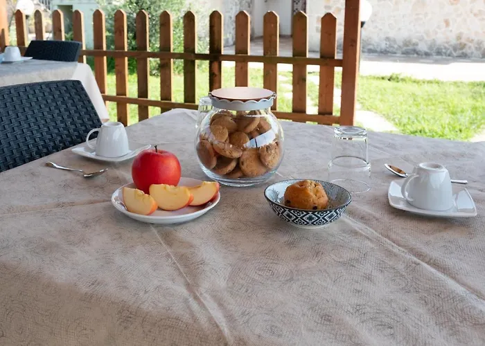 Masseria Pallanzano Con Piscina Farmház *