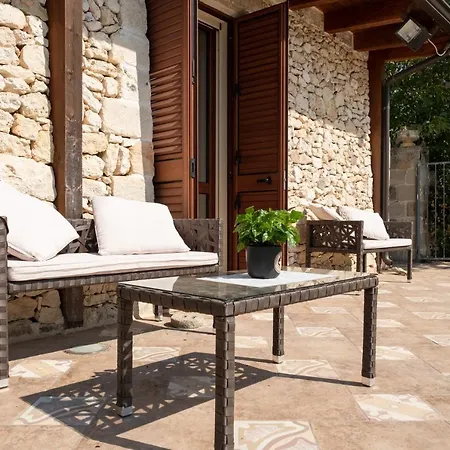 Masseria Pallanzano Con Piscina