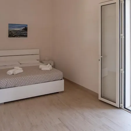 Masseria Pallanzano Con Piscina אוטרנטו