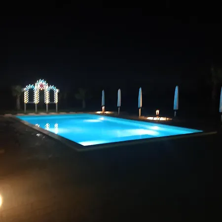 בית חווה Masseria Pallanzano Con Piscina אוטרנטו
