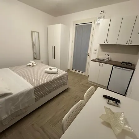 Фермерський будинок Masseria Pallanzano Con Piscina