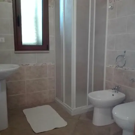 Masseria Pallanzano Con Piscina בית חווה