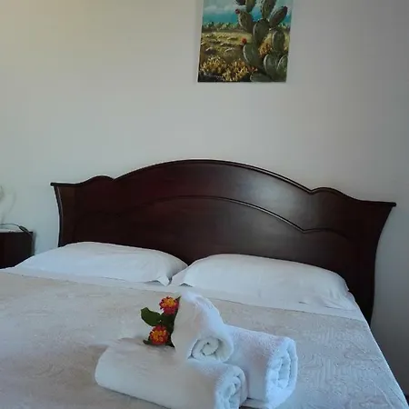 בית חווה Masseria Pallanzano Con Piscina *