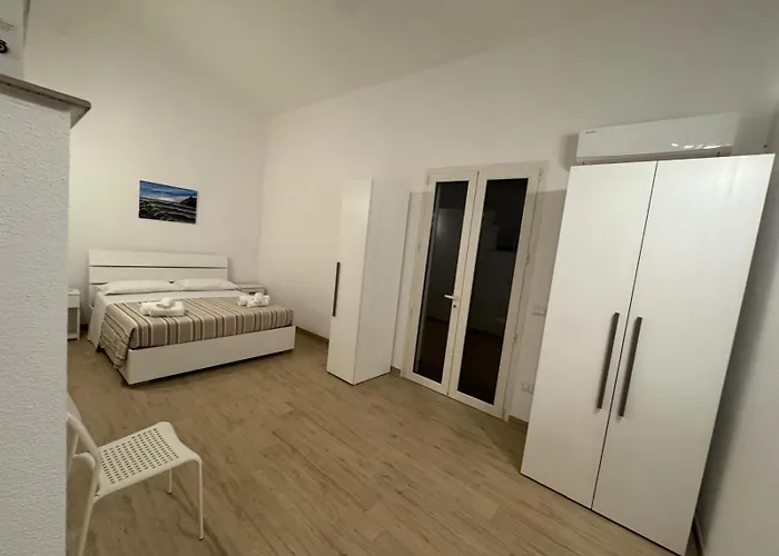 Masseria Pallanzano Con Piscina 팜스테이 *